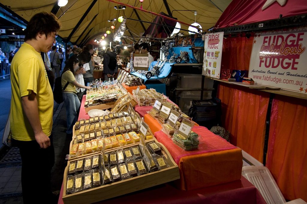 Budget Finds & Local Markets: The Rocks Market